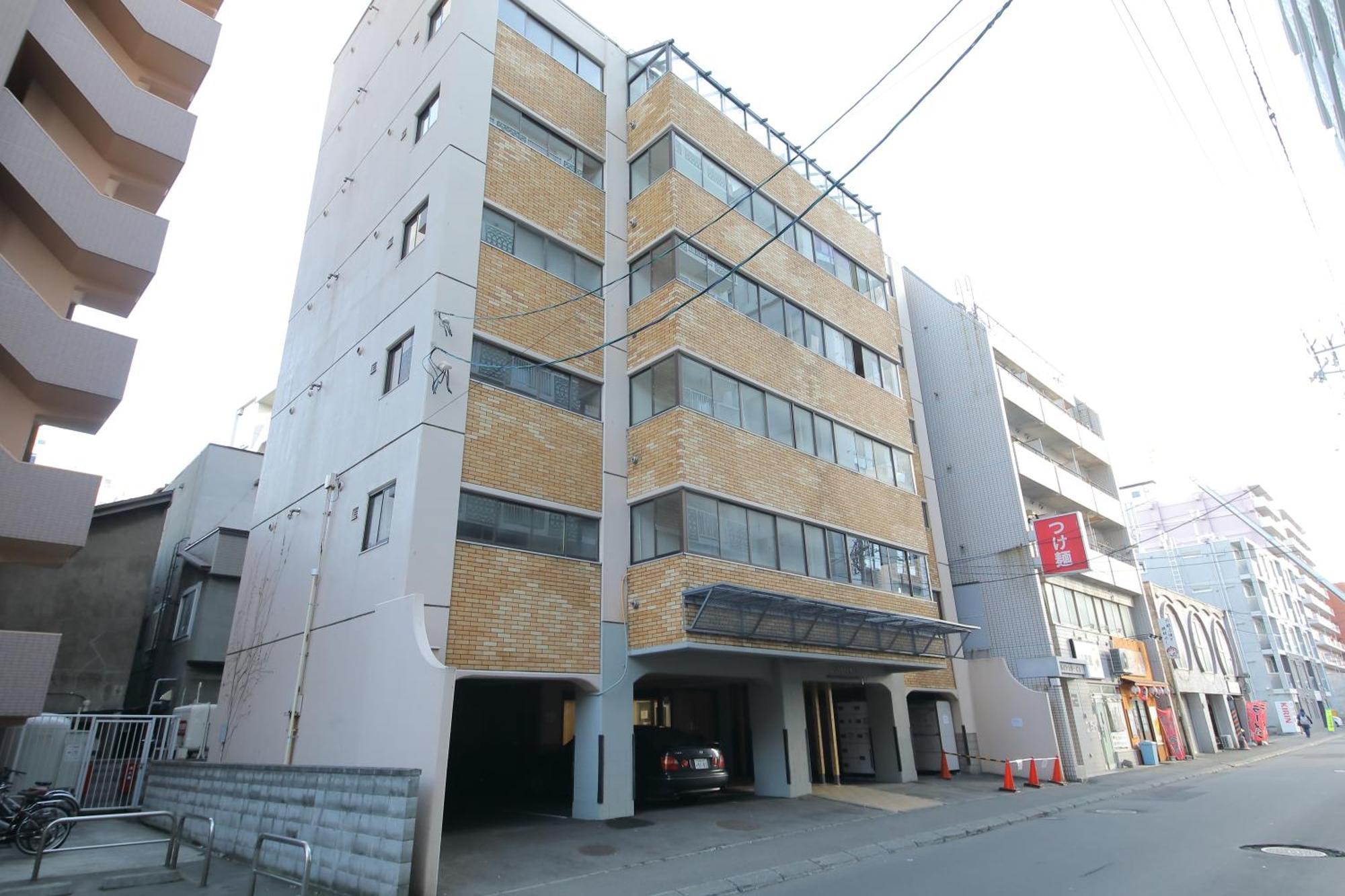 マンションカトレア *
